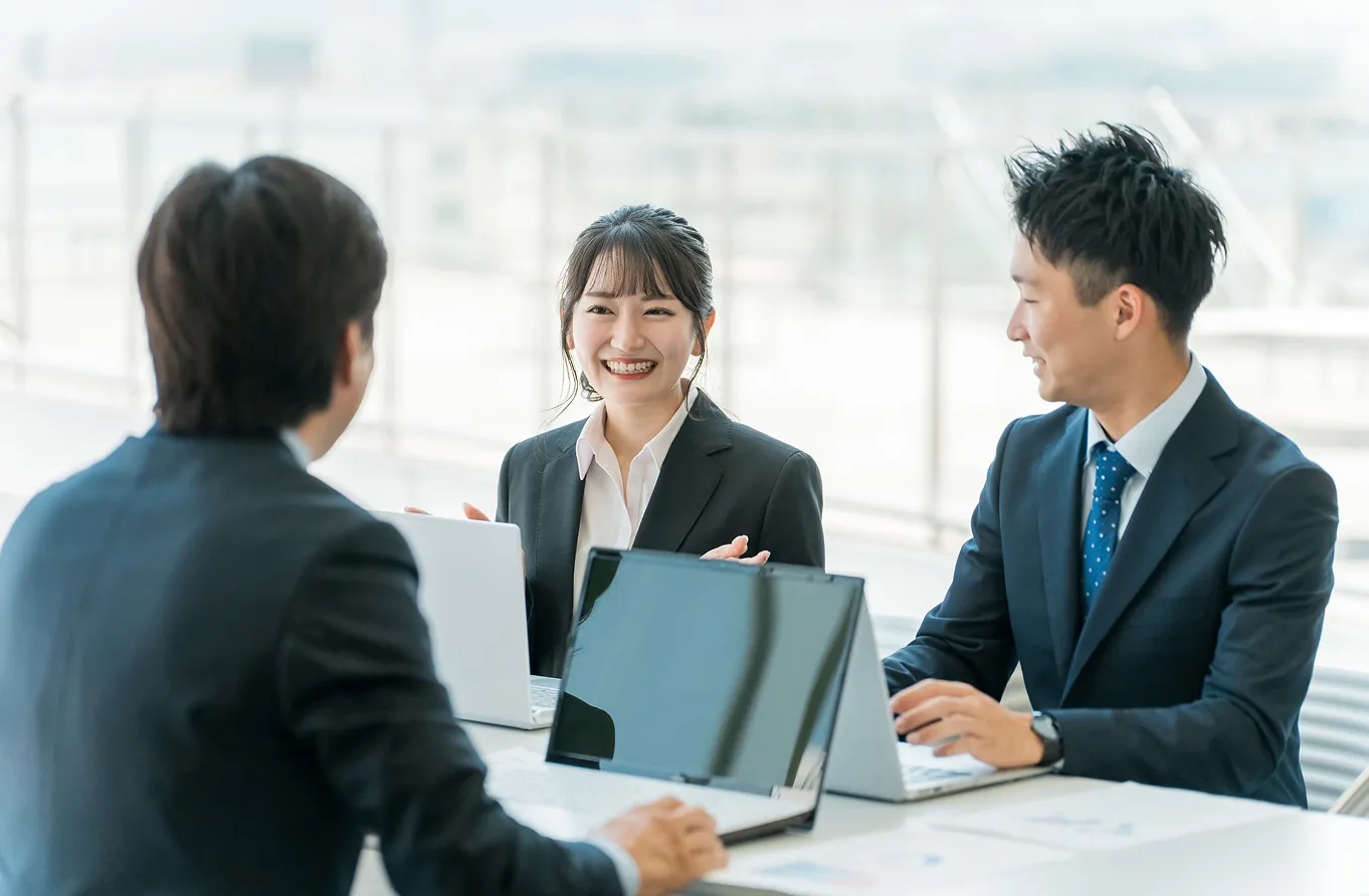 事業を知る About Us