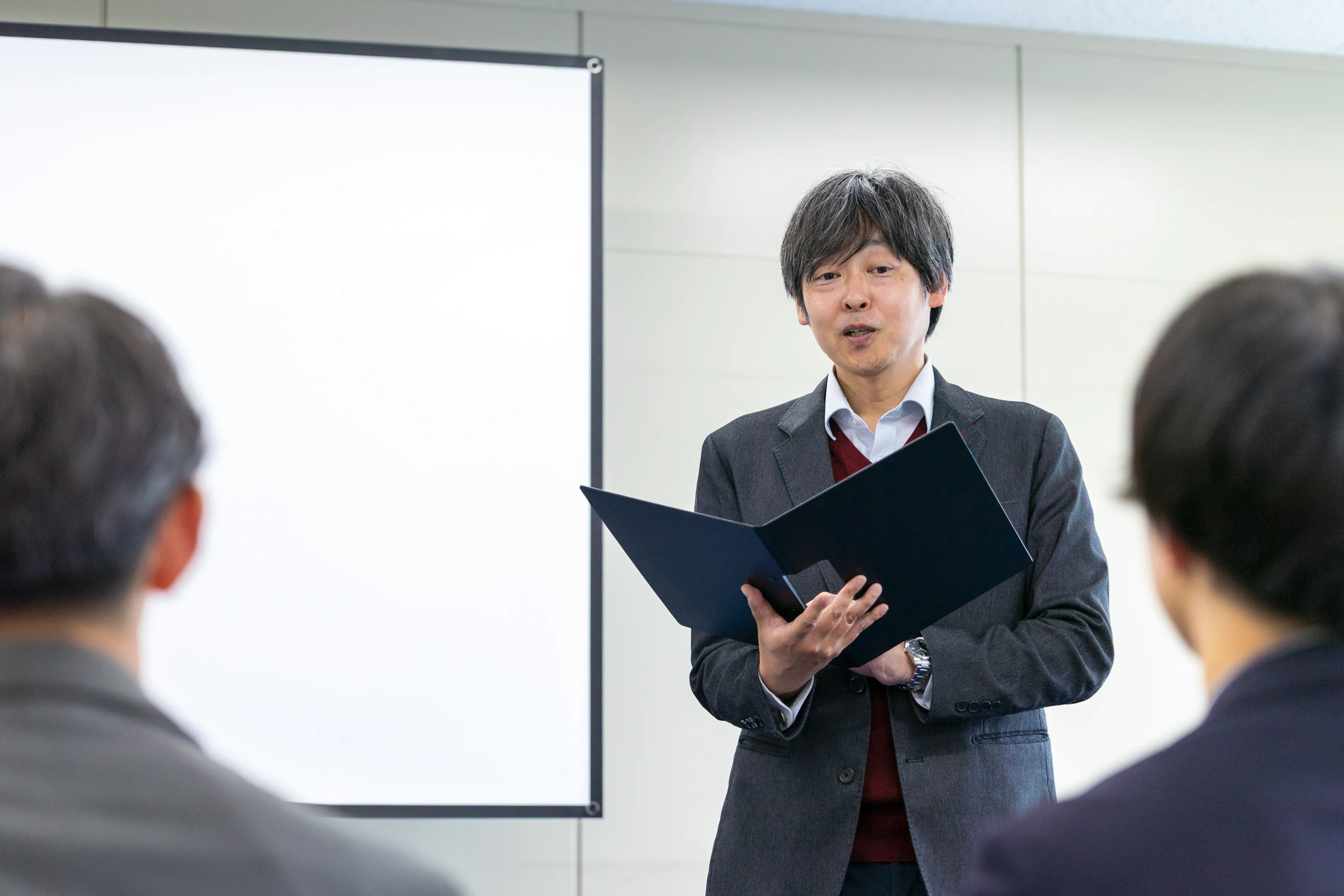お客様の事業を知るために必要な知識を教えてもらえる